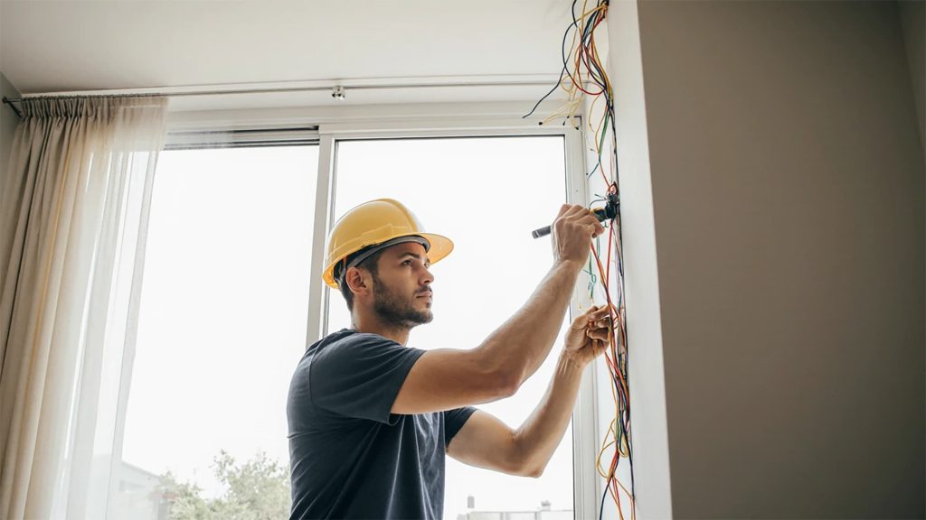 Expert Electrician in Fremont Expert MaxElectric's Electrician in Fremont