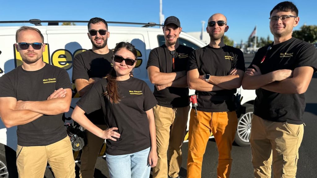Our Team MaxElectric Team