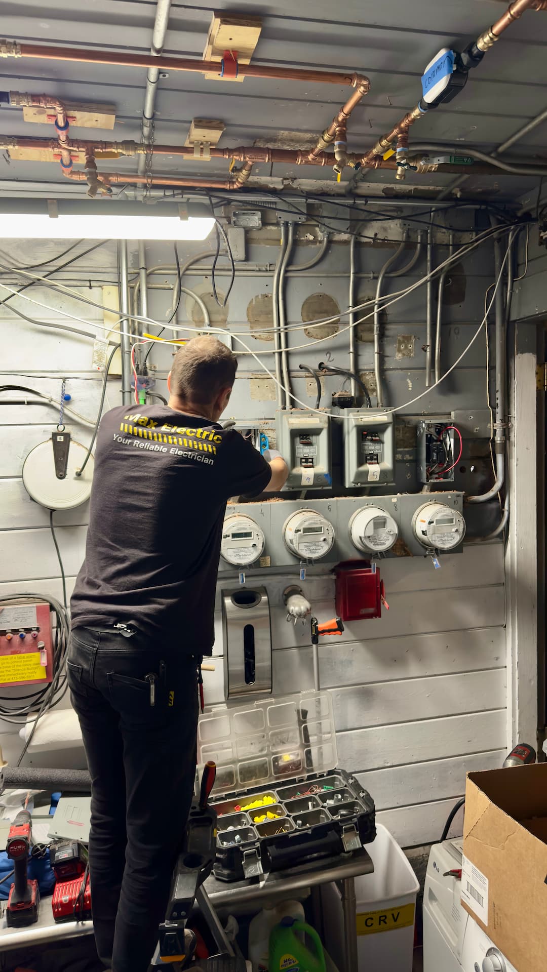 400 amp service upgrade meter work by Max Electric