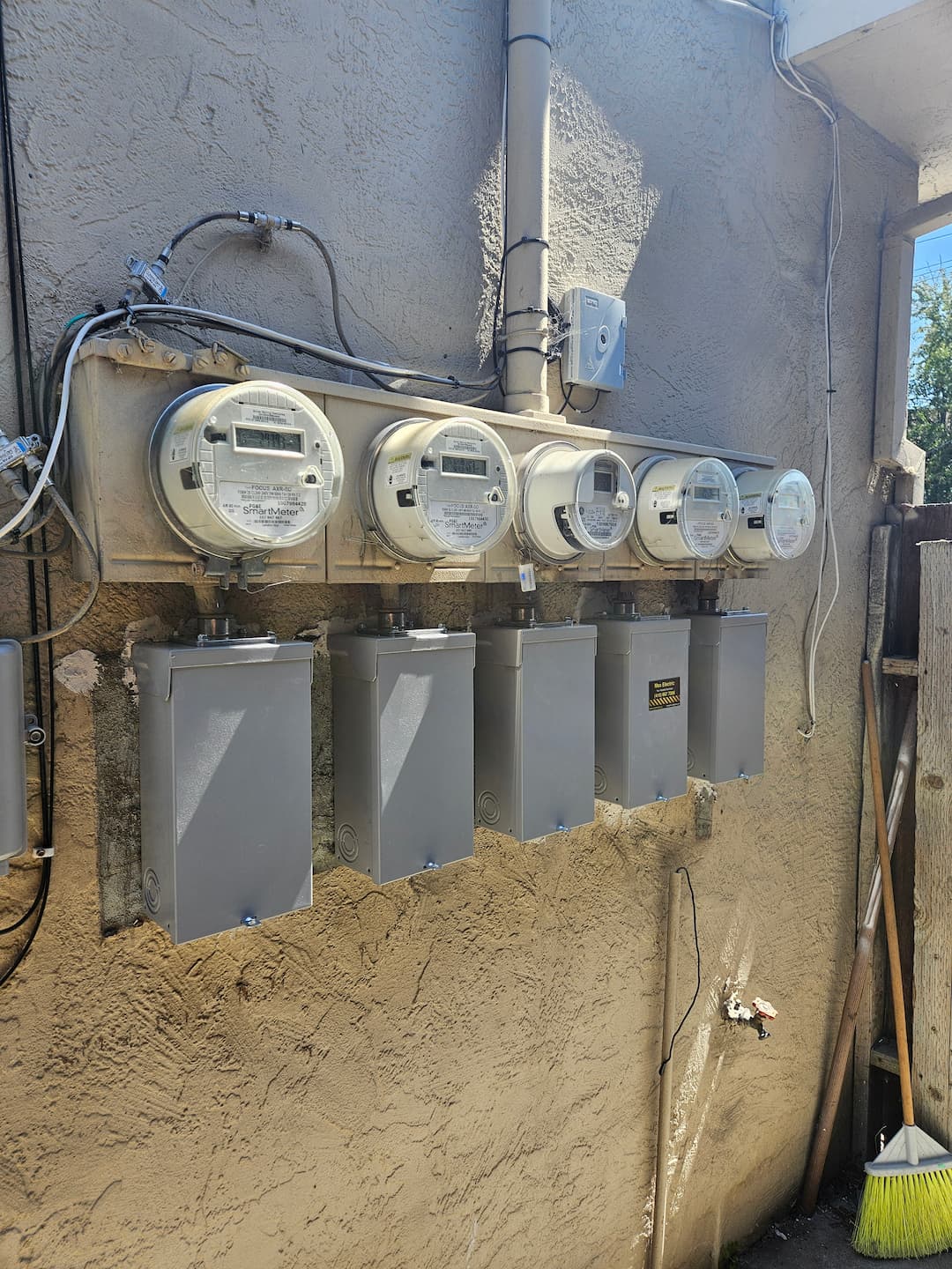 New electrical panels for multi-unit property in Oakland