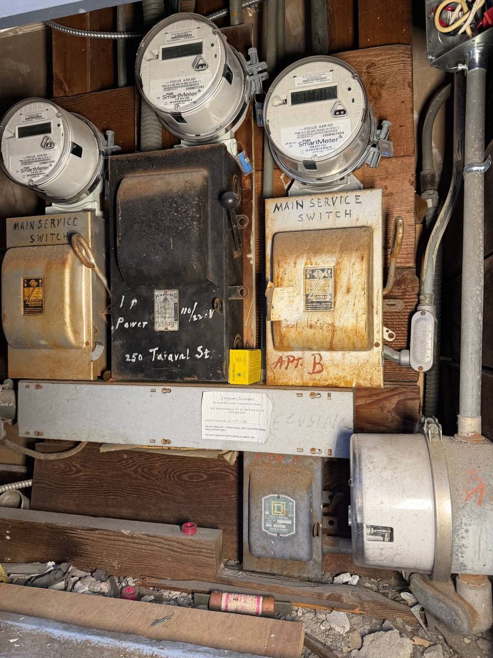 Outdated fuse panels before service upgrade