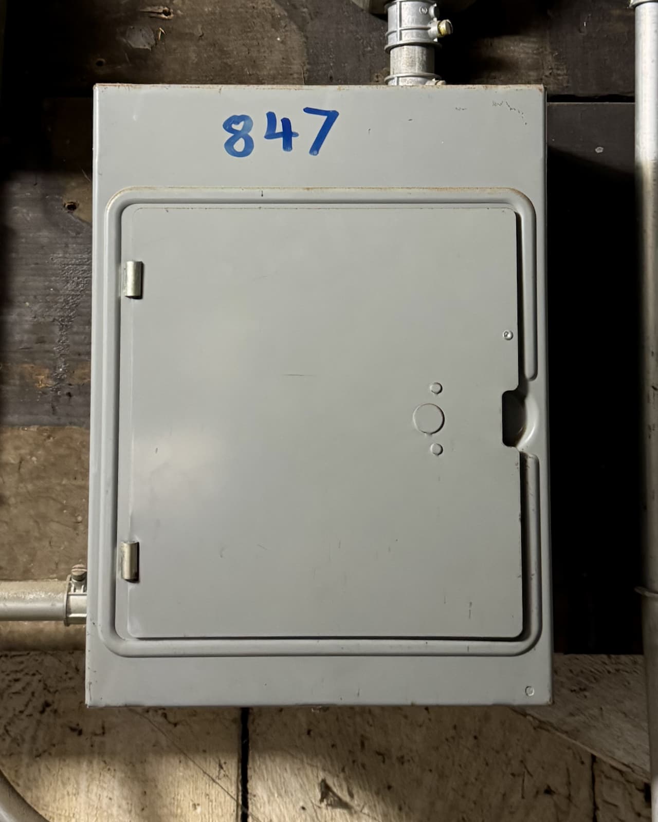 Closed replacement panel after installation